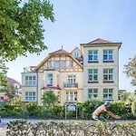 La 10